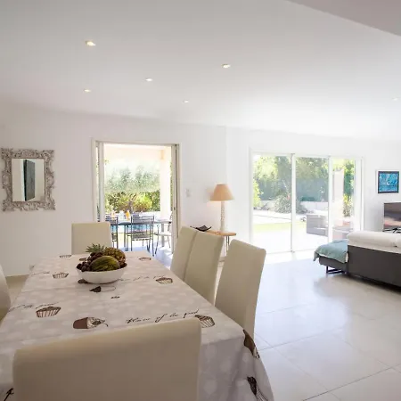 Villa Bastide De La By Interhome Bormes-les-Mimosas