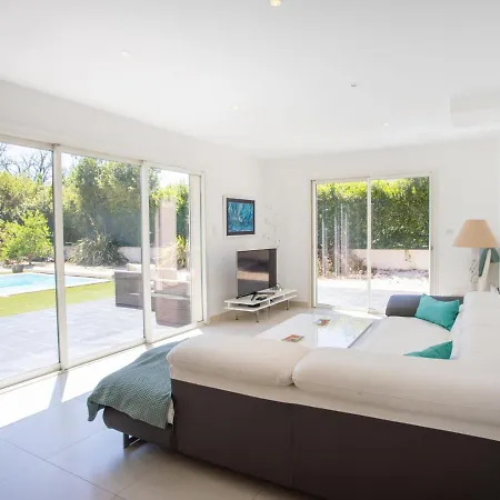 Bastide De La By Interhome Villa Bormes-les-Mimosas