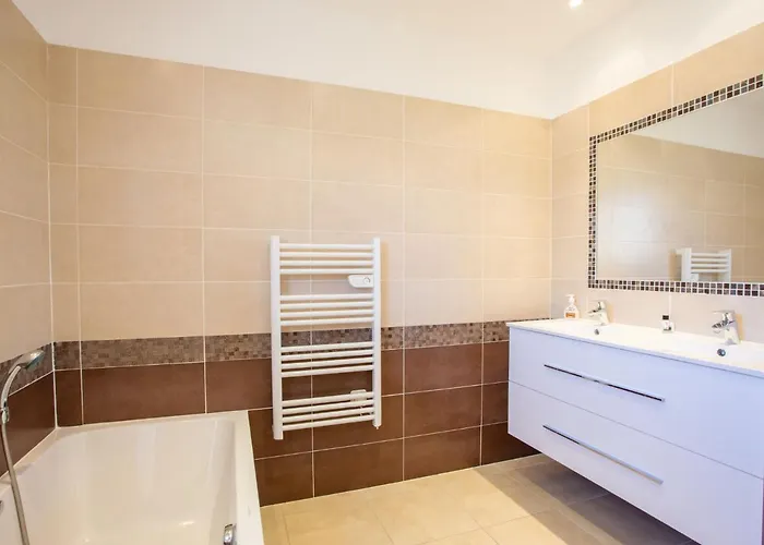 Bastide De La By Interhome Bormes-les-Mimosas